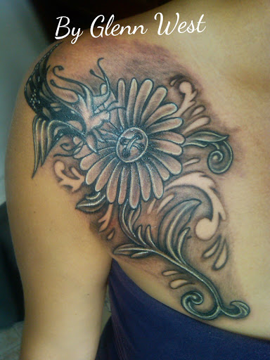 Tattoo Shop «Palace Art Tattoo», reviews and photos, 1779 Thousand Oaks Blvd, Thousand Oaks, CA 91362, USA