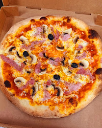 Plats et boissons du Pizzeria Pizza Bruno La Londe-les-Maures - n°1