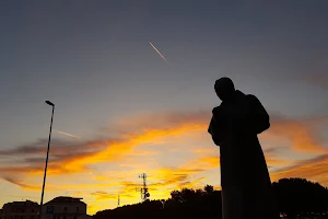 piazza papa Giovanni Paolo II image