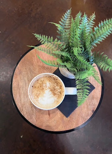 Cafe «Front Porch Cafe», reviews and photos, 932 W Maple St, Hartville, OH 44632, USA