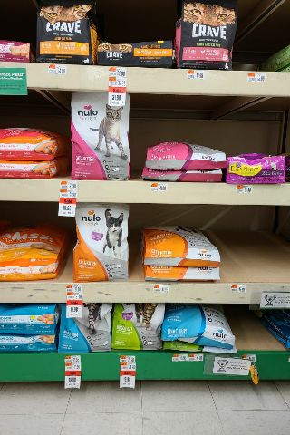 Pet Supply Store «Pet Supplies Plus», reviews and photos, 625 Southern Artery, Quincy, MA 02169, USA