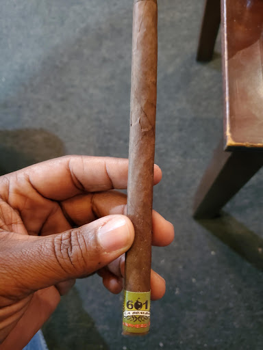 Tobacco Shop «Oakleigh Beach Tobacco», reviews and photos, 702 Wise Ave, Dundalk, MD 21222, USA