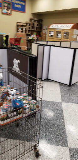 Pet Supply Store «Petco Animal Supplies», reviews and photos, 450 N Rte 17, Paramus, NJ 07652, USA