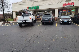 Oakwood Commons Shopping Center image