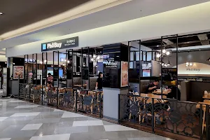Pho Bay HomePlus Mall image