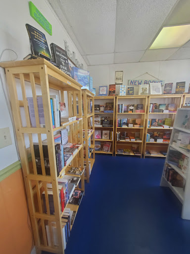 Book Store «Island Book Shop», reviews and photos, 100 N Lake Park Blvd, Carolina Beach, NC 28428, USA