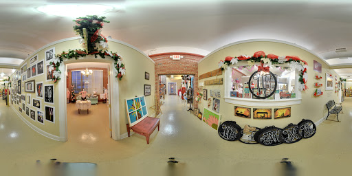 Boutique «Merchants At Cokers», reviews and photos, 401 Wilson Ave, Tullahoma, TN 37388, USA