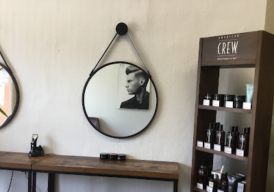 Avesni' hair à Laval