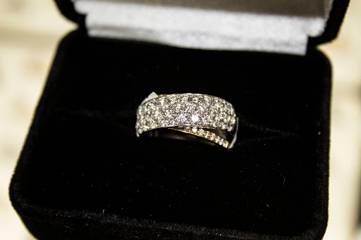 Jeweler «Mike Seltzer Jewelers», reviews and photos, 2929 N Rock Rd # 155, Wichita, KS 67226, USA