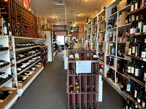 Wine Store «Toast Wines & Spirits», reviews and photos, 984 Farmington Ave B, West Hartford, CT 06107, USA