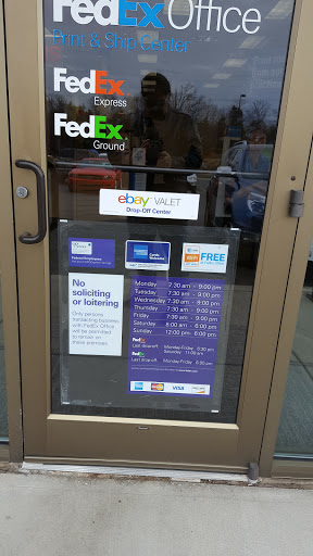 Print Shop «FedEx Office Print & Ship Center», reviews and photos, 5870 Samet Dr #111, High Point, NC 27265, USA