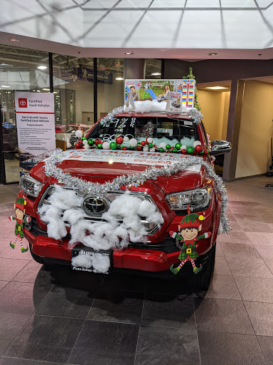 Toyota Dealer «Bredemann Toyota», reviews and photos, 1301 W Dempster St, Park Ridge, IL 60068, USA