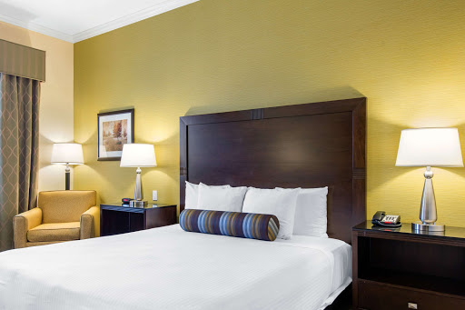 The Oaks Hotel & Suites image