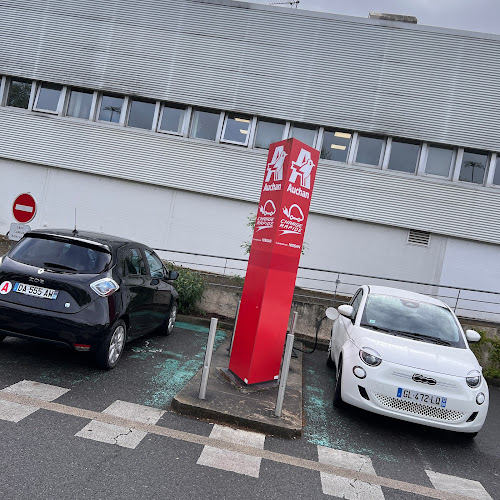 Station de recharge pour véhicules électriques à Châtellerault