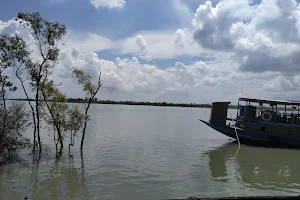 Pakhiralay Ferry image