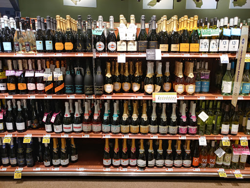 Grocery Store «Hannaford Supermarket», reviews and photos, 175 Coliseum Ave, Nashua, NH 03063, USA