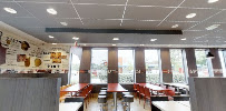 Atmosphère du Restaurant KFC Strasbourg la Vigie à Geispolsheim - n°11