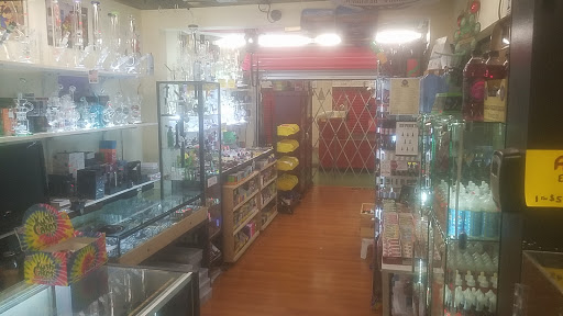 Tobacco Shop «419 Smoke Shop & E-Cigs», reviews and photos, 8546 W Irlo Bronson Memorial Hwy, Kissimmee, FL 34747, USA