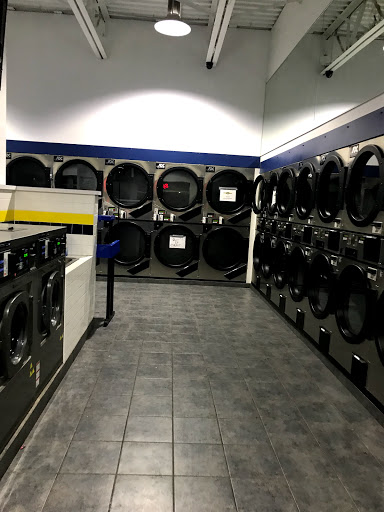 Laundromat «Family Wash Day», reviews and photos, 209 Lancaster Ave, Reading, PA 19611, USA