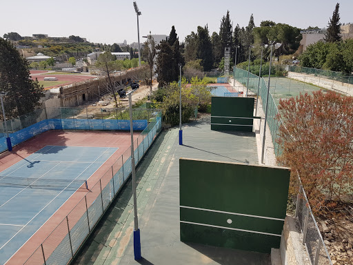 Cosell Center parking lot, Givat Ram