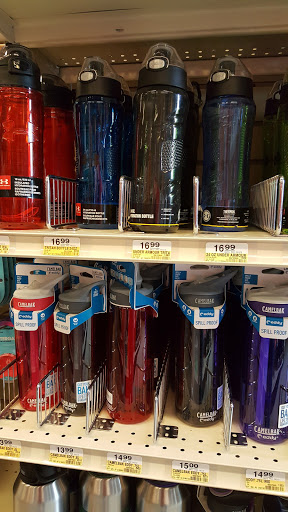 Sporting Goods Store «Bass Pro Shops», reviews and photos, 6425 Daniel Burnham Dr, Portage, IN 46368, USA