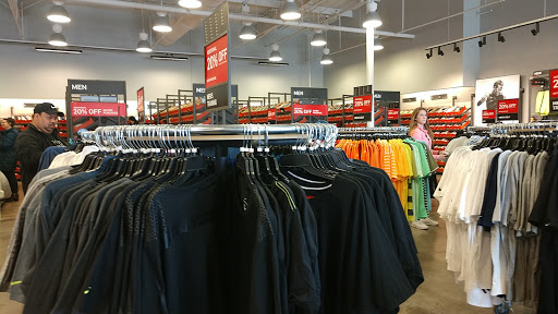 Clothing Store «Nike Factory Store», reviews and photos, 243 Tanger Dr Suite 243, Williamsburg, IA 52361, USA