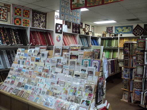 Quilt Shop «In Stitches Quilt & Fabric», reviews and photos, 4017 Conrad Weiser Pkwy, Womelsdorf, PA 19567, USA