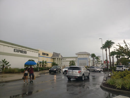 Department Store «Saks OFF 5TH», reviews and photos, 2416 Grand Cypress Dr, Lutz, FL 33559, USA