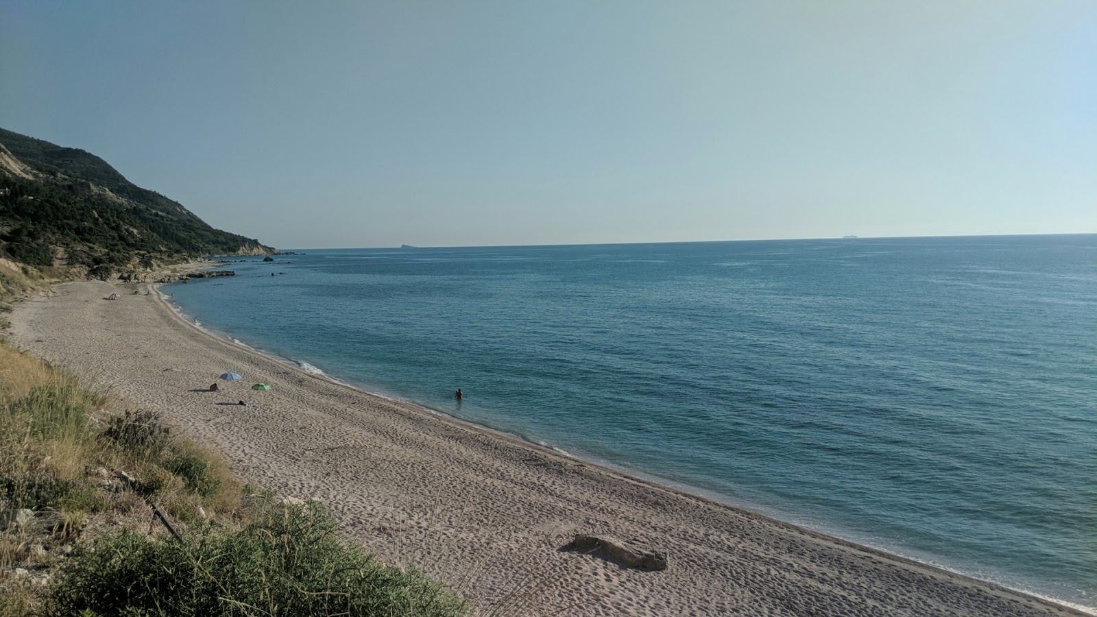 Gaidaros Beach的照片 位于自然区域