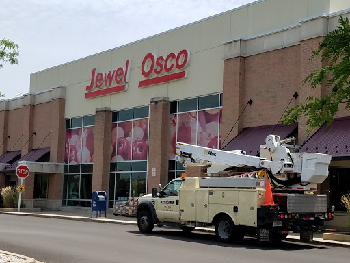 Grocery Store «Jewel-Osco», reviews and photos, 234 E Veterans Pkwy, Yorkville, IL 60560, USA