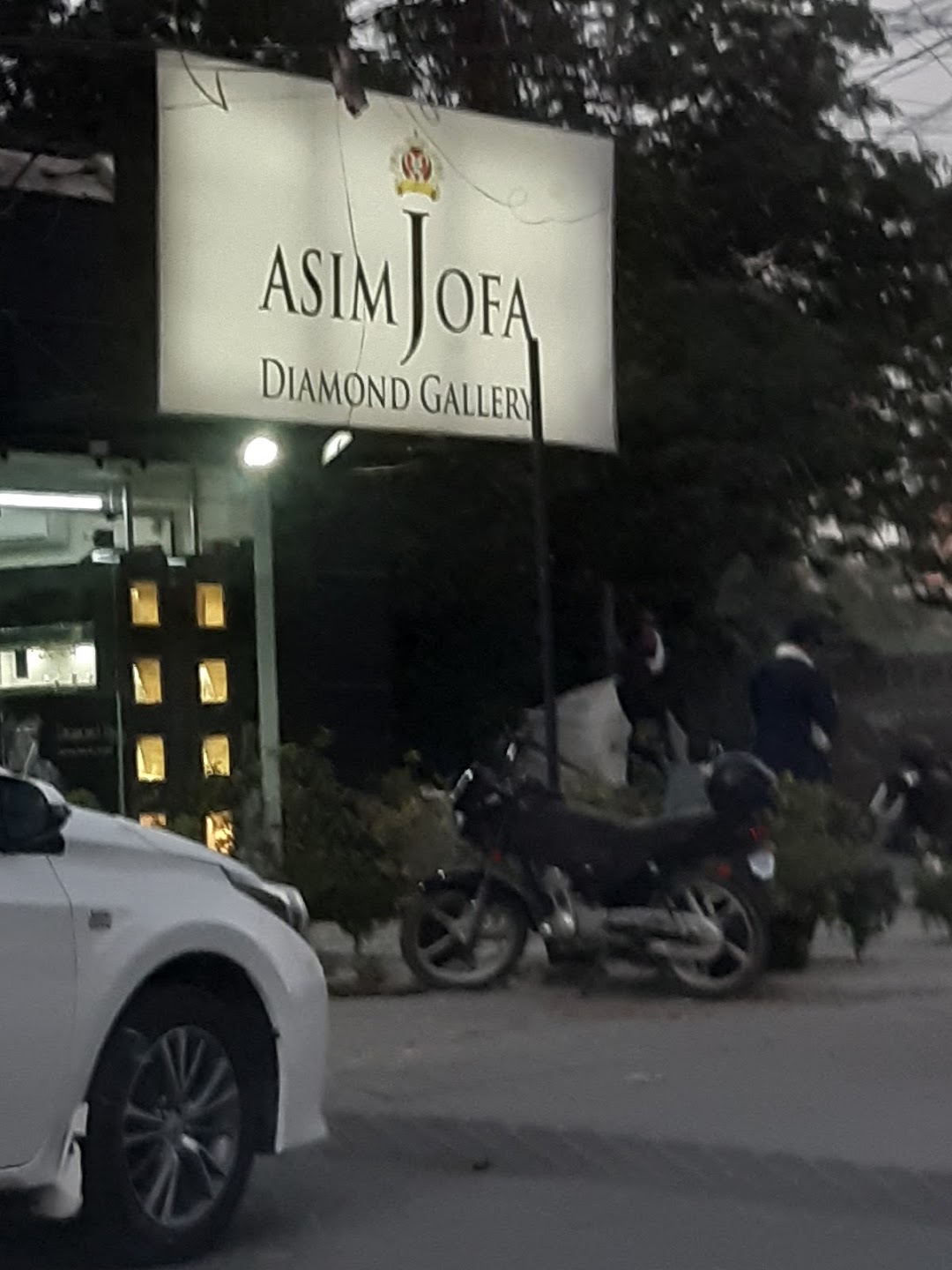 Asim Jofa Diamond Gallery