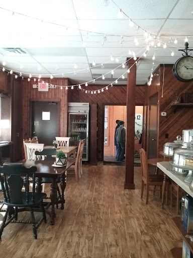 Coffee Shop «The Legendary Grind», reviews and photos, 108 S Main St, Middlebury, IN 46540, USA