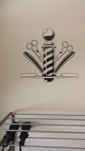 Barber Shop «Rolling Hills Barber Shop», reviews and photos, 9218 Westport Rd, Louisville, KY 40242, USA