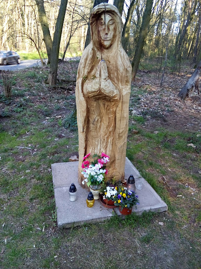 Poutní místo se sochou Panny Marie
