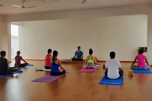 Nirakula Yoga image