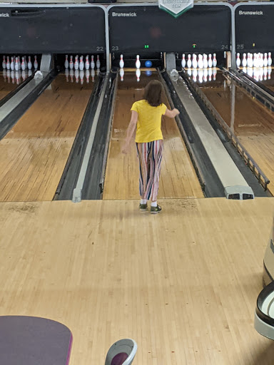 Bowling Alley «Collier Lanes», reviews and photos, 879 S Lapeer Rd, Oxford, MI 48371, USA
