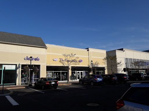 Shopping Mall «The Shoppes at Farmington Valley», reviews and photos, 110 Albany Turnpike, Canton, CT 06019, USA