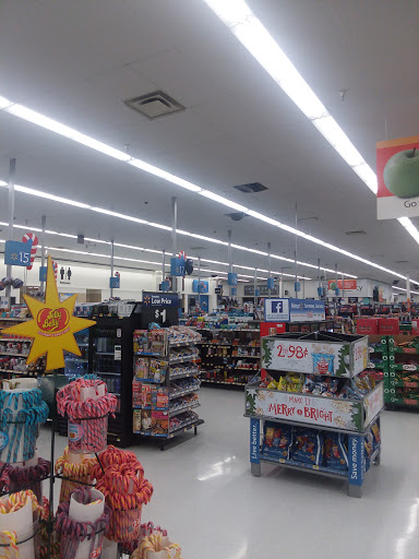 Department Store «Walmart Supercenter», reviews and photos, 3002 Stacy Allison Way, Woodburn, OR 97071, USA
