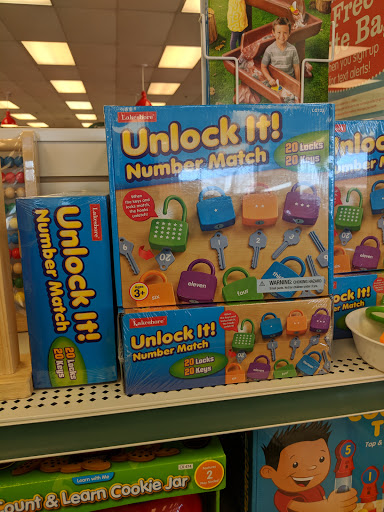 Educational Supply Store «Lakeshore Learning Store», reviews and photos, 1403 N Rand Rd, Palatine, IL 60074, USA