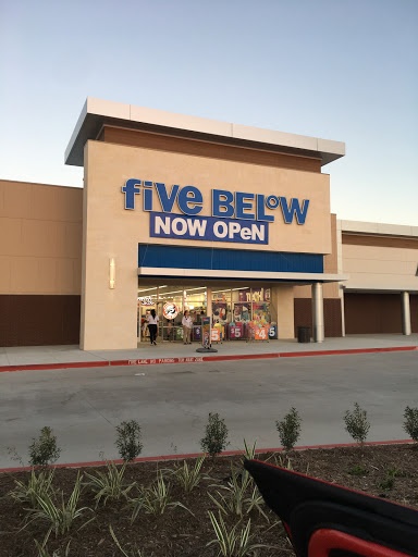 Five Below, 6600 Spring Stuebner Rd Suite 156, Spring, TX 77389, USA, 