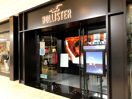 Clothing Store «Hollister Co.», reviews and photos, 160 N Gulph Rd #2045, King of Prussia, PA 19406, USA