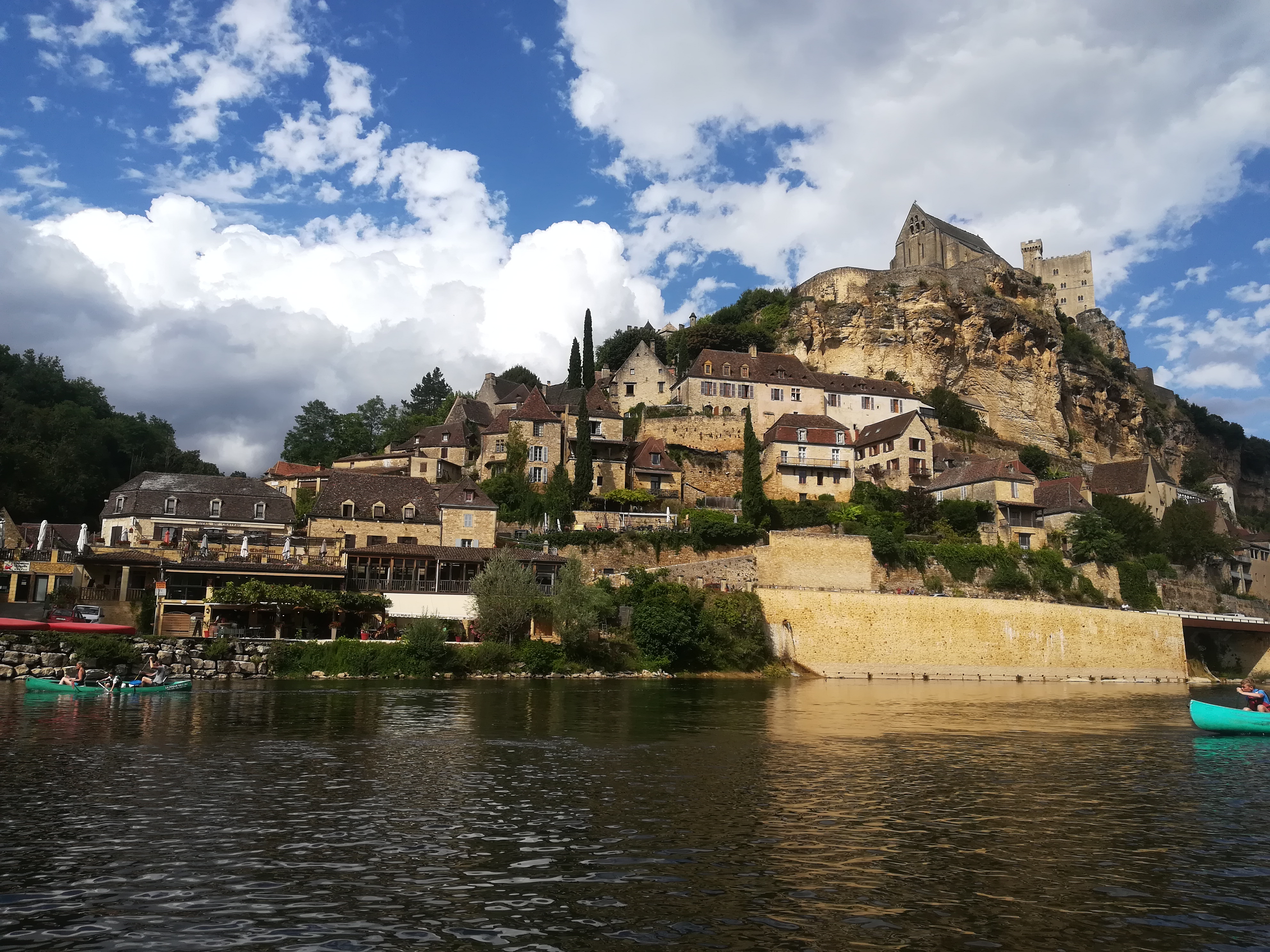 Photo n° 3 de l'avis de buggyra13. fait le 10/08/2018 à 13:06