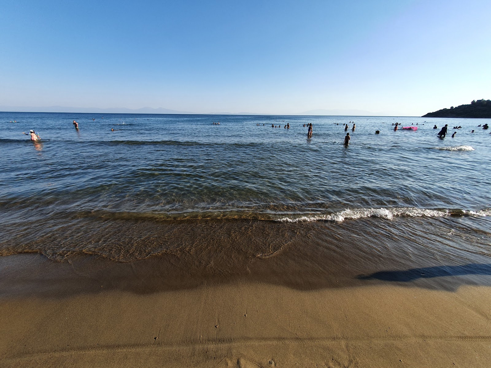 CukuraltI beach的照片 带有宽敞的海岸线