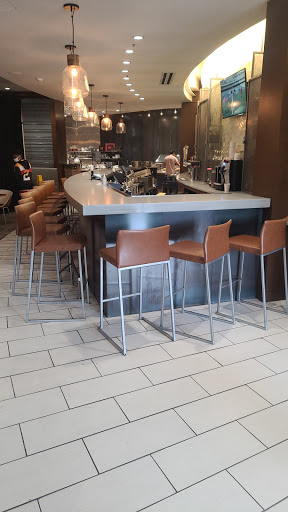 Hotel «Newport News Marriott at City Center», reviews and photos, 740 Town Center Dr, Newport News, VA 23606, USA