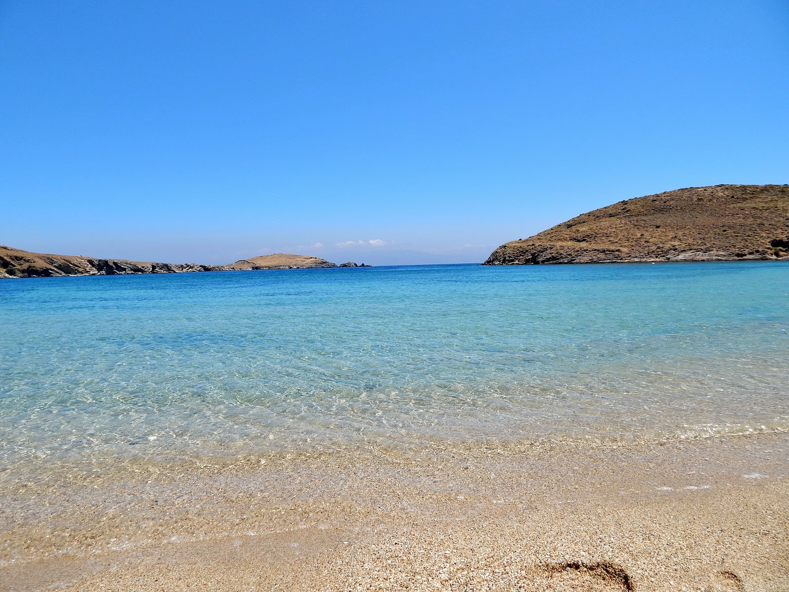 Fotografie cu Kastri beach cu o suprafață de apa pură turcoaz