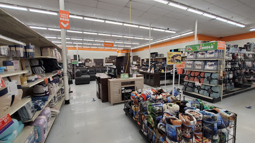 Discount Store «Big Lots», reviews and photos, 275 East Central Street, Franklin, MA 02038, USA