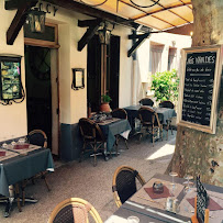 Photos du propriétaire du Restaurant Le Grillon à Bédoin - n°5