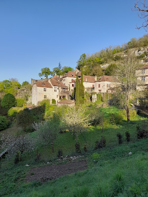Camping car Parking - Saint Cirq Lapopie - Bulle à Saint-Cirq-Lapopie