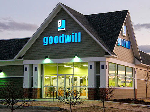 Goodwill Store & Donation Center, 1080 Shelburne Rd, South Burlington, VT 05403, Thrift Store