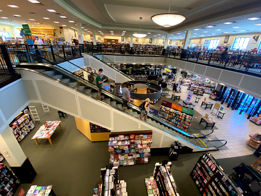 Book Store «Barnes & Noble», reviews and photos, 1430 Plaza Pl, Southlake, TX 76092, USA